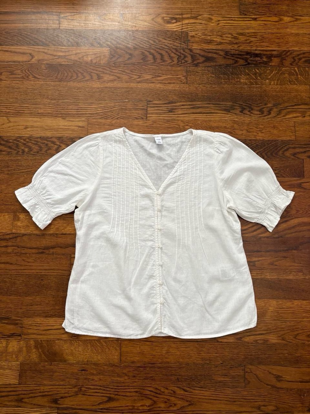 Old Navy Linen V-Neck Pintuck Button Front Blouse SIZE SMALL